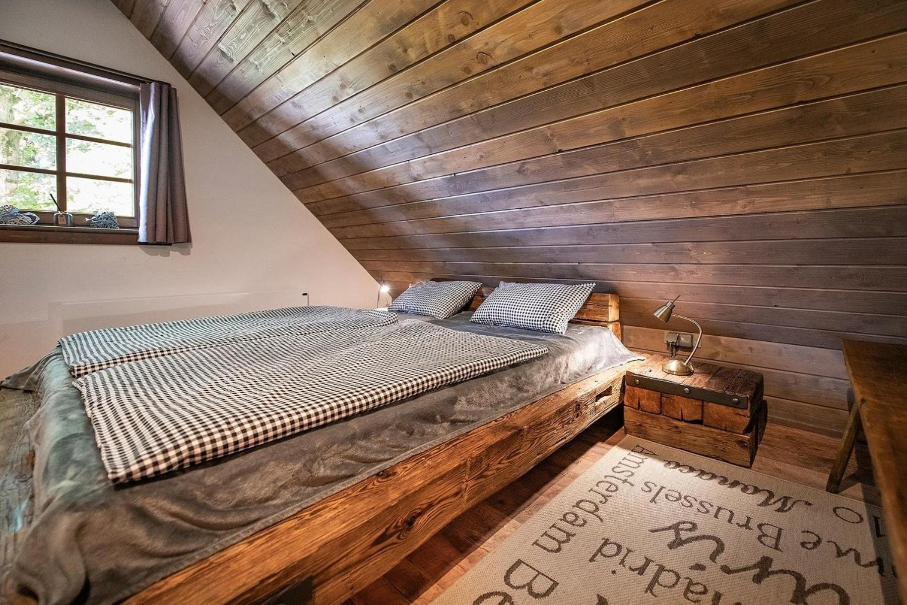 Drevenica Na Kraji Sveta Villa Osturna Exteriör bild